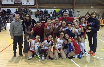 Pallavolo femminile, la Ciu Ciu Offida Volley balza in testa alla classifica