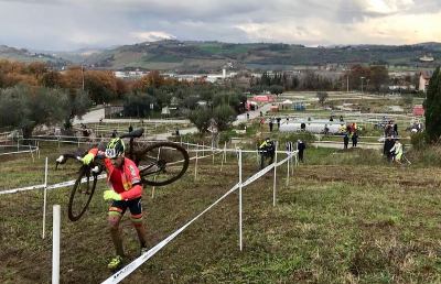 FCI Marche: a Maltignano il Ciclocross di Natale più forte del brutto tempo