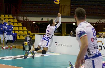 Volley Serie A2, la GoldenPlast Potenza Picena chiude male il 2017 a Catania