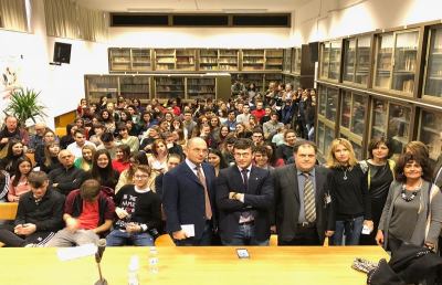 Liceo “Stabili-Trebbiani” Ascoli, Fusaro: “Valori cultura classica arrestano processi sgretolamento”