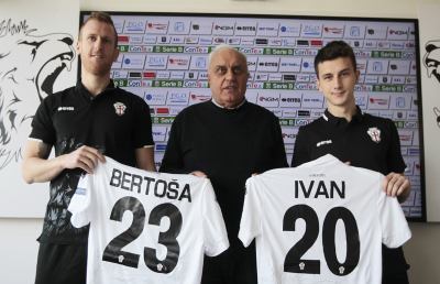 Pro Vercelli, in vista dell'Ascoli ds Varini presenta nuovi acquisti Bertosa e Ivan