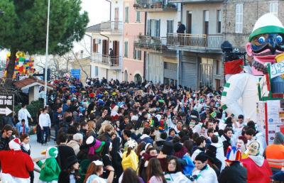 Montefiore dell'Aso, tutto pronto per le sfilate della 37esima edizione del Carnevale