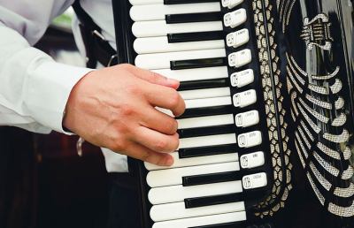 Ascolipicenofestival, immagini ed emozioni con la fisarmonica di Stefano Sponda
