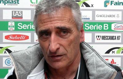 Avellino, diventa ufficiale l'esonero di Novellino. Al suo posto arriva Foscarini
