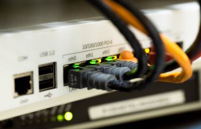 La copertura della fibra ottica è a buon punto: ecco la situazione in Italia e nelle Marche