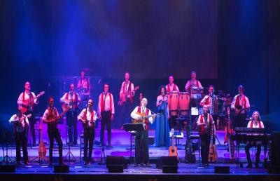 Grottammare, Renzo Arbore L'Orchestra Italiana in concerto allo stadio ''Pirani''