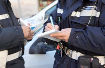 San Benedetto, confermata pesantissima multa per pipì sul muro