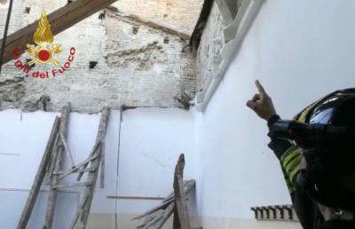 Vigili del Fuoco Ascoli-Fermo, intervento all'Itis ''Montani'' dopo crollo tetto aula