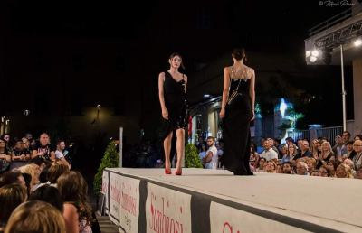Ascoli Piceno, in Via Ceci torna kermesse ''Moda sotto le stelle - Il centro... sfila''