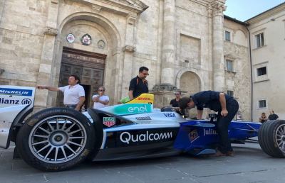 Ascoli Piceno, Formula E ad emissioni zero in giro per la città per video promozionale