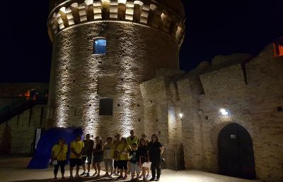 Acquaviva Picena, con ''Camminata dei musei'' visitate fortezza e mostra Cracking Art