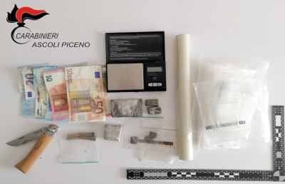 Carabinieri Ascoli Piceno, due arresti per spaccio di stupefacenti