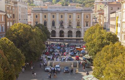 ''Giornata Nazionale del Veicolo d'Epoca'' ad Ancona con auto da tutte le Marche