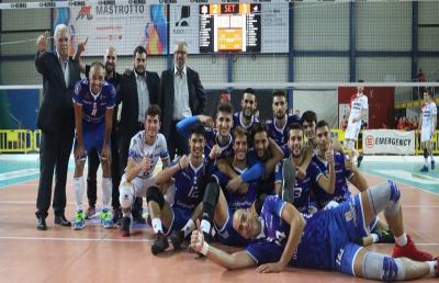 Pallavolo Serie A2, la GoldenPlast Potenza Picena passa al tie-break a Santa Croce