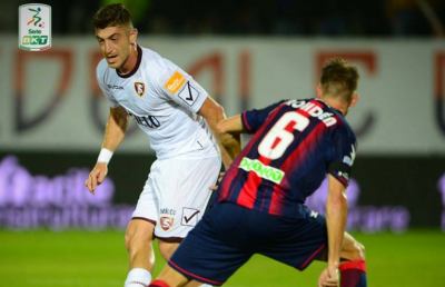 Crotone-Salernitana 1-1, Simy entra della panchina e pareggia la rete di Bocalon
