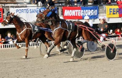 Anche Ascoli Piceno alla 30esima edizione del Palio dei Comuni all'ippodromo San Paolo