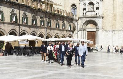''C'è posto per 30?'' con Max Giusti, Ascoli Piceno sfida Roccafluvione ai fornelli