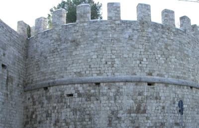 Ascoli Piceno, al via lavori per messa in sicurezza delle mura urbiche cittadine
