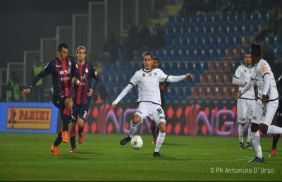 Crotone-Spezia 0-3, highlights