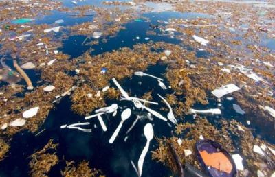 Grottammare, presentazione del libro ''Un mare di plastica'' del fotografo Borgogno