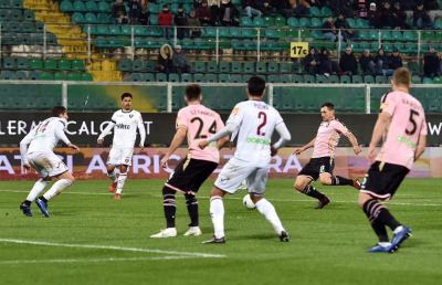 Palermo-Salernitana 1-2, clamorosa vittoria in rimonta dei granata. Decide Casasola nel recupero