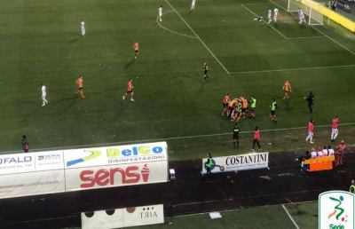 Lecce-Benevento 1-1, highlights