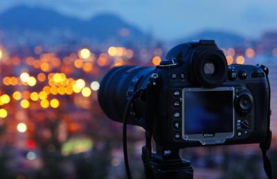 Se sul web ci si scopre tutti quanti fotografi