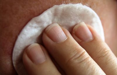 Trucchi, creme e cosmetici vari: come sceglierli facendo attenzione alle sostanze e al fai da te