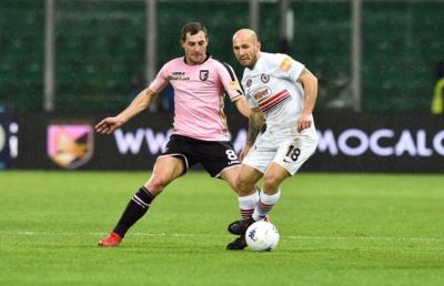 Palermo-Foggia 0-0, i rosanero vengono fermati da un super Leali e perdono la vetta