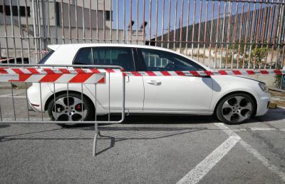 Squadra Mobile Ascoli, sequestrata la Golf della banda specializzata in furti in appartamento