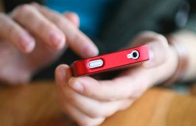 Servizi a pagamento ''abusivi'' su smartphone e telefonini, la Polizia Postale rilancia l’allerta