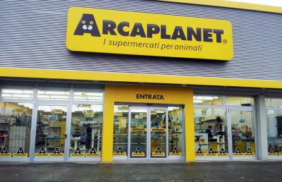 Grande interesse per l'inaugurazione dello store Arcaplanet
