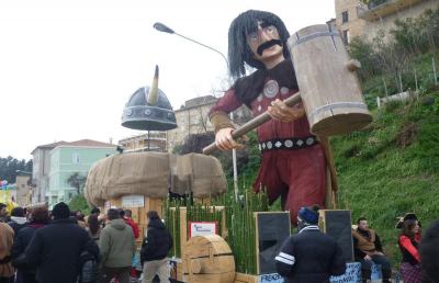 Montefiore dell'Aso, il 3 Marzo la prima sfilata del Carnevale