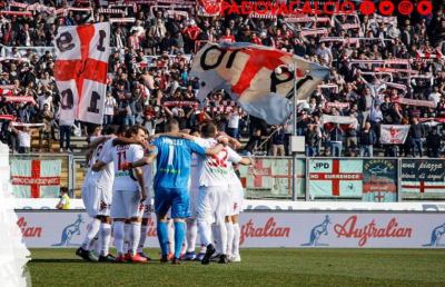 Padova-Crotone 0-0, highlights