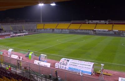 Livorno, muore tifoso sugli spalti dello stadio “Picchi” durante il match col Benevento