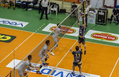 Pallavolo Serie A2, netto 3-0 casalingo per la M&G Videx Grottazzolina con la Pag Taviano