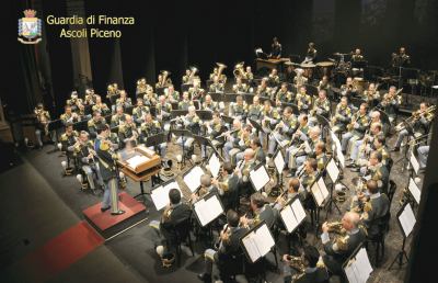 Guardia di Finanza, concerto al Teatro Ventidio Basso con il Comandante Generale Toschi