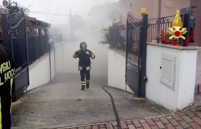 Castel di Lama, intervento dei Vigili del Fuoco per domare fiamme in seminterrato