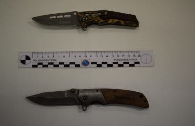 Ascoli Piceno, arrestato pregiudicato 36enne in possesso di droga e coltelli a serramanico