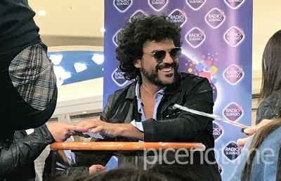 Ascoli Piceno, successo al ''Città delle Stelle'' per il firmacopie con Francesco Renga
