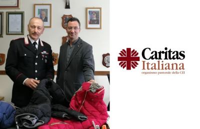 Ascoli Piceno, Carabinieri consegnano decine di indumenti a Caritas Diocesana