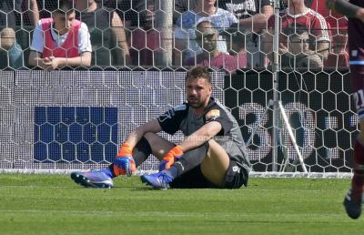 Salernitana, pugno in faccia a Micai. Club: “Individuato responsabile, lo denunceremo”