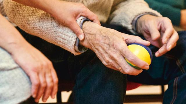 La Regione Marche potenzia la diagnosi e la presa in carico dei pazienti affetti da Alzheimer e demenze 
