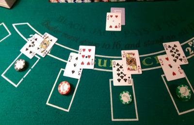 Il gioco del Blackjack oggi: strategia, rituali e regole fondamentali