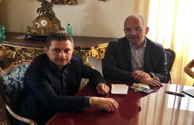 Ascoli Piceno, a Palazzo Arengo formale passaggio di consegne tra Castelli e Fioravanti