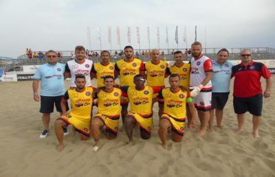 Beach soccer: l'Happy Car Samb inizia alla grande in Serie Aon, 10 gol al Catanzaro