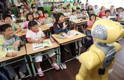 Robot in classe insieme agli insegnanti, in Corea del Sud e Giappone è già realta