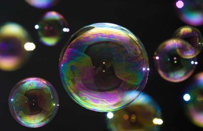 Ripatransone, weekend con gli artisti di strada. Divertimento e relax con il ''Bubble Street Festival''