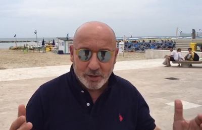 Grottammare: ''35° Cabaret, amoremio!'', sopralluogo di Battista in Piazza Kursaal