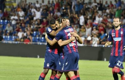 Coppa Italia: Crotone-Arezzo 4-3, highlights e voci Stroppa-Di Donato post gara